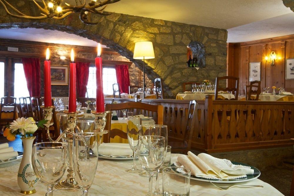 Hotel Dolonne Courmayeur Exterior foto