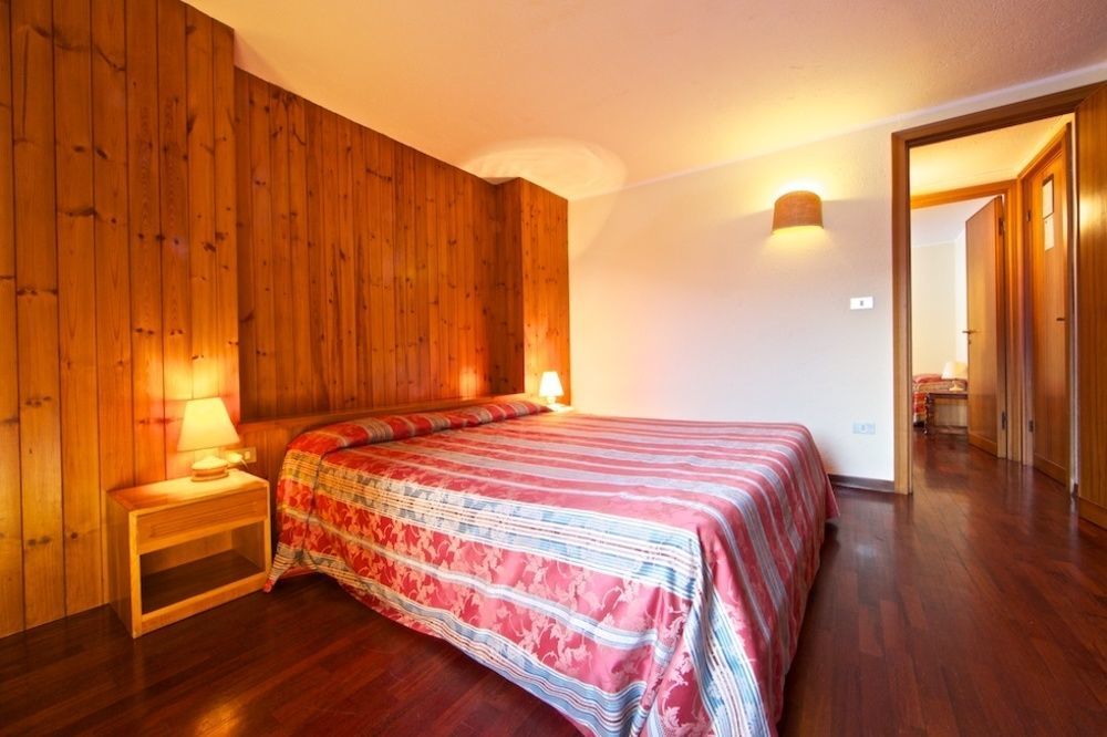 Hotel Dolonne Courmayeur Exterior foto