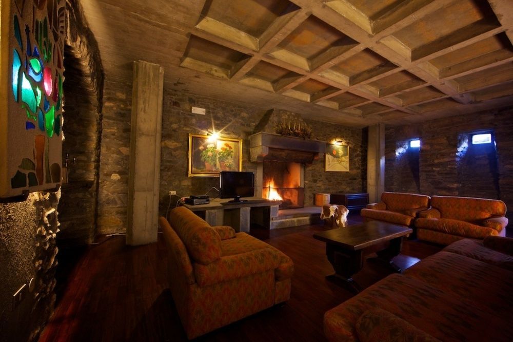 Hotel Dolonne Courmayeur Exterior foto